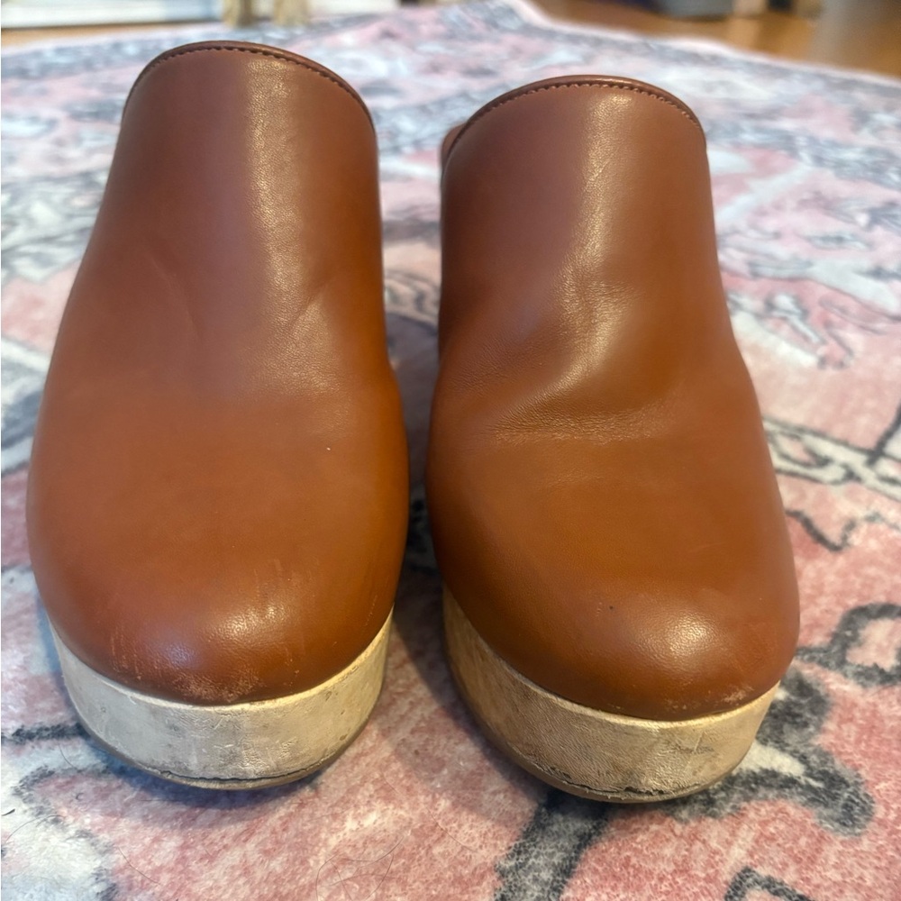 Everlane Brown Leather and Wood Wedge Mules, size 7 - Picture 4 of 12